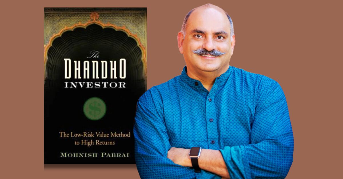 An image of Mohnish Pabrai with his book the Dhandho Investor for a book summary highlighting the dhandho approach.